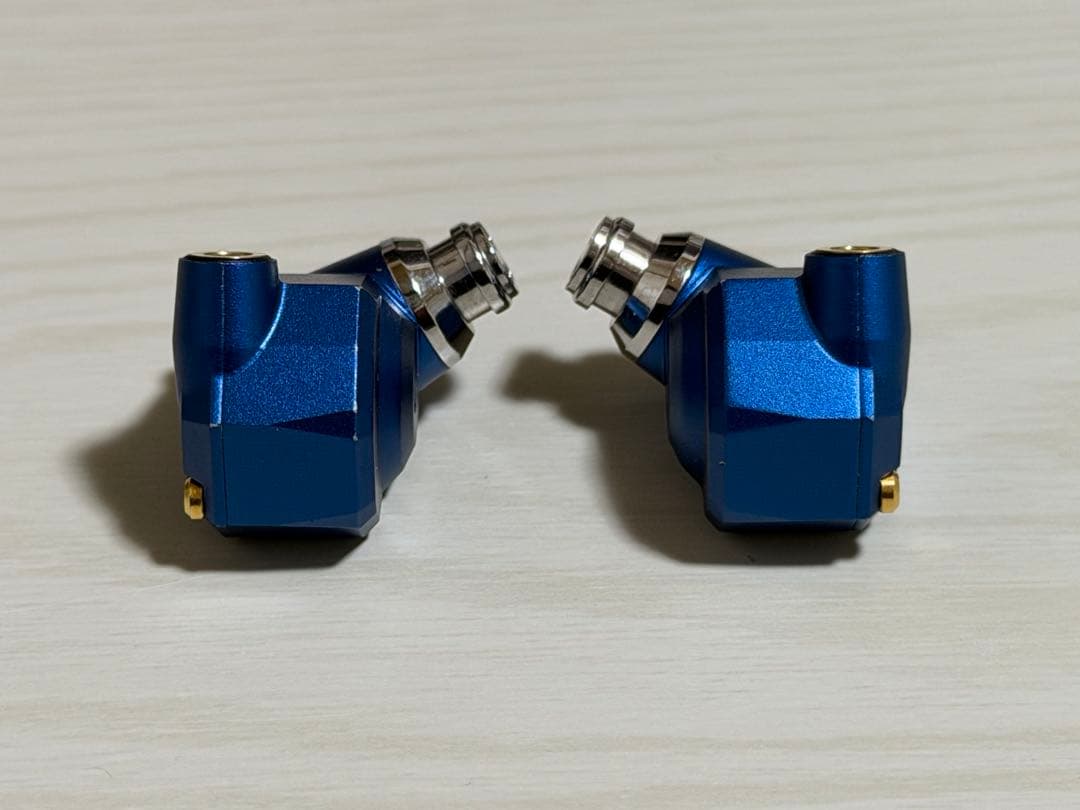 イヤホン Campfire Audio Andromeda MW10