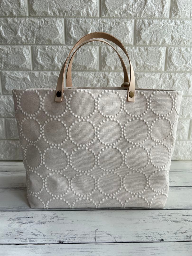 【863】ミナペルホネン　タンバリン　トートバッグ　ポケットインバッグ付き