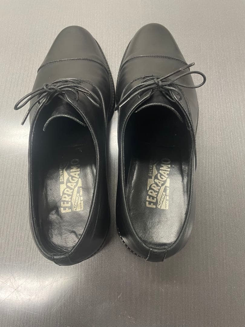 フェラガモ　ストレートチップ 革靴　8