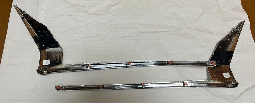 新車外し！美品！3点まとめ！　ランクルプラド150後期　純正フロントグリル 他