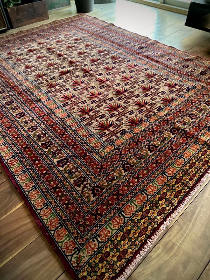 トライバルラグ　ヴィンテージラグ　アフガンラグ　バルーチ族　プリミティブアート