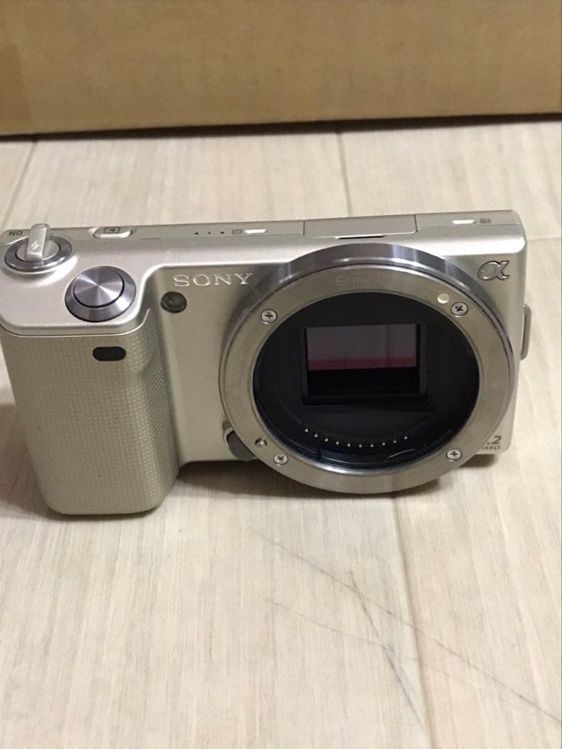 ソニー　NEX 5 ボディ　ゴールド　動作良好