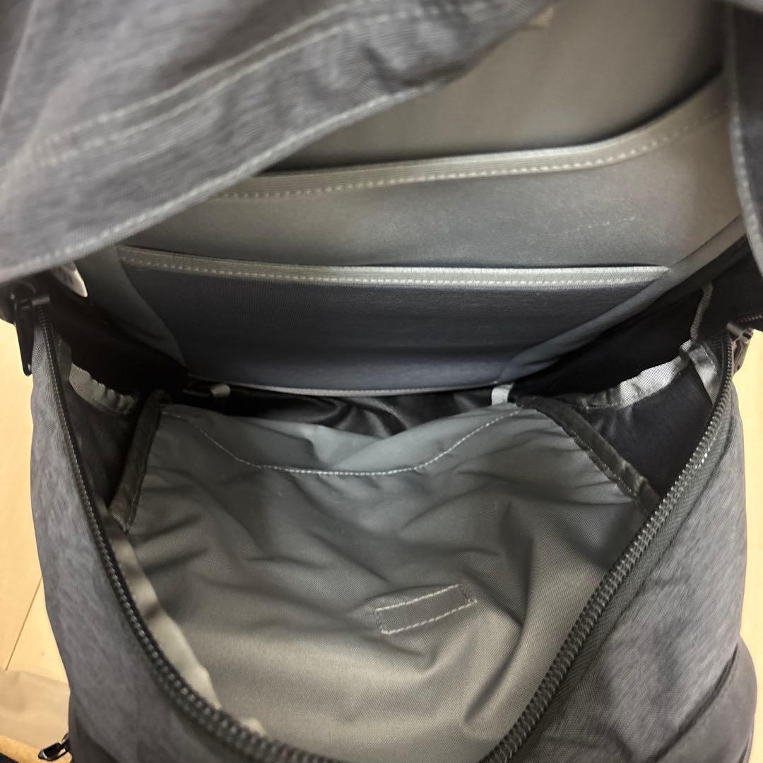 ノースフェイス リュック HOTSHOT