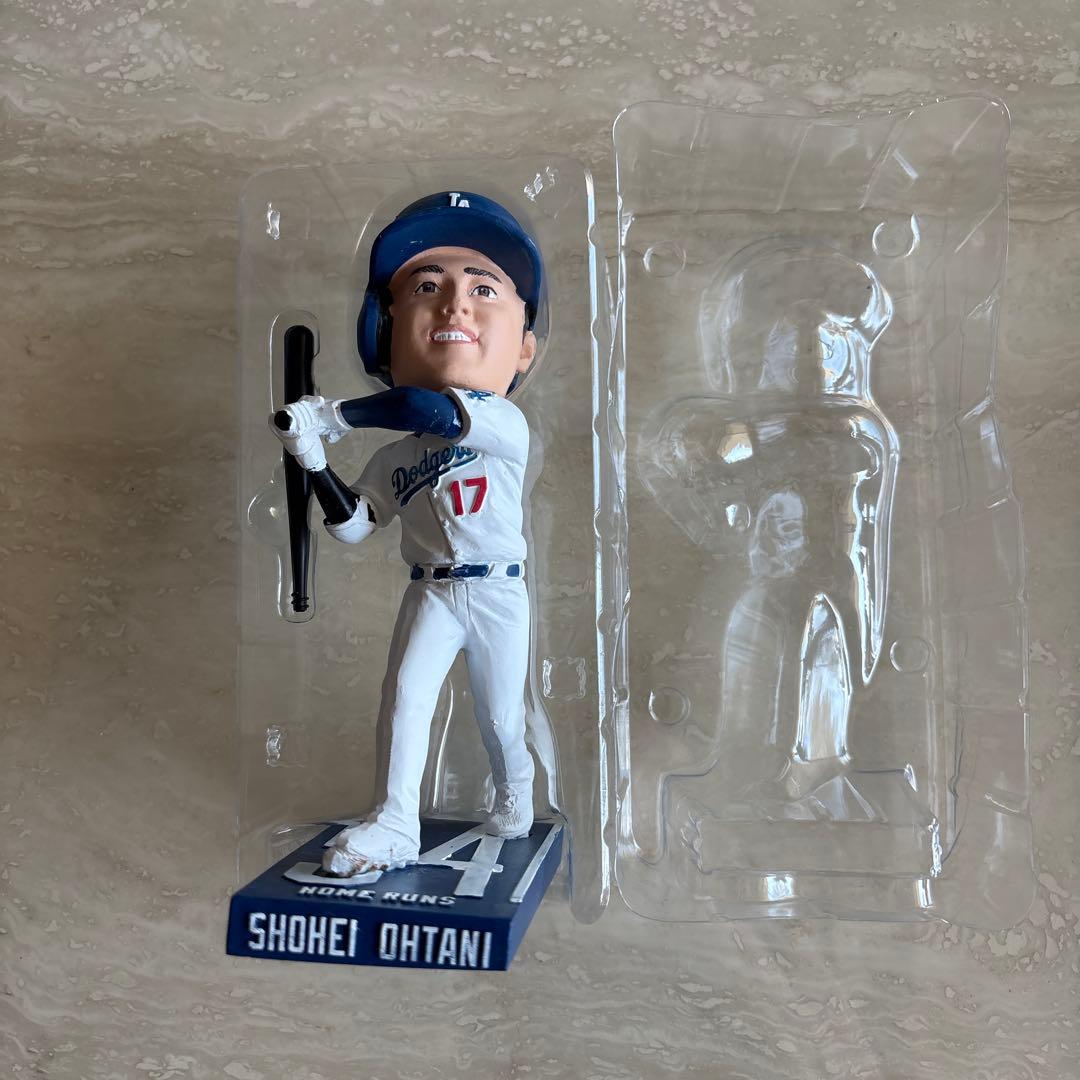 大谷翔平 ボブルヘッド 50/50クラブ記念8/27/2025 小冊子付き