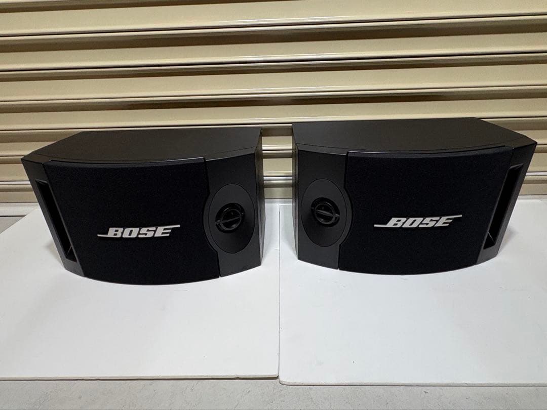 BOSE ボーズ 201V スピーカー　左右ペア　壁掛ブラケット付き