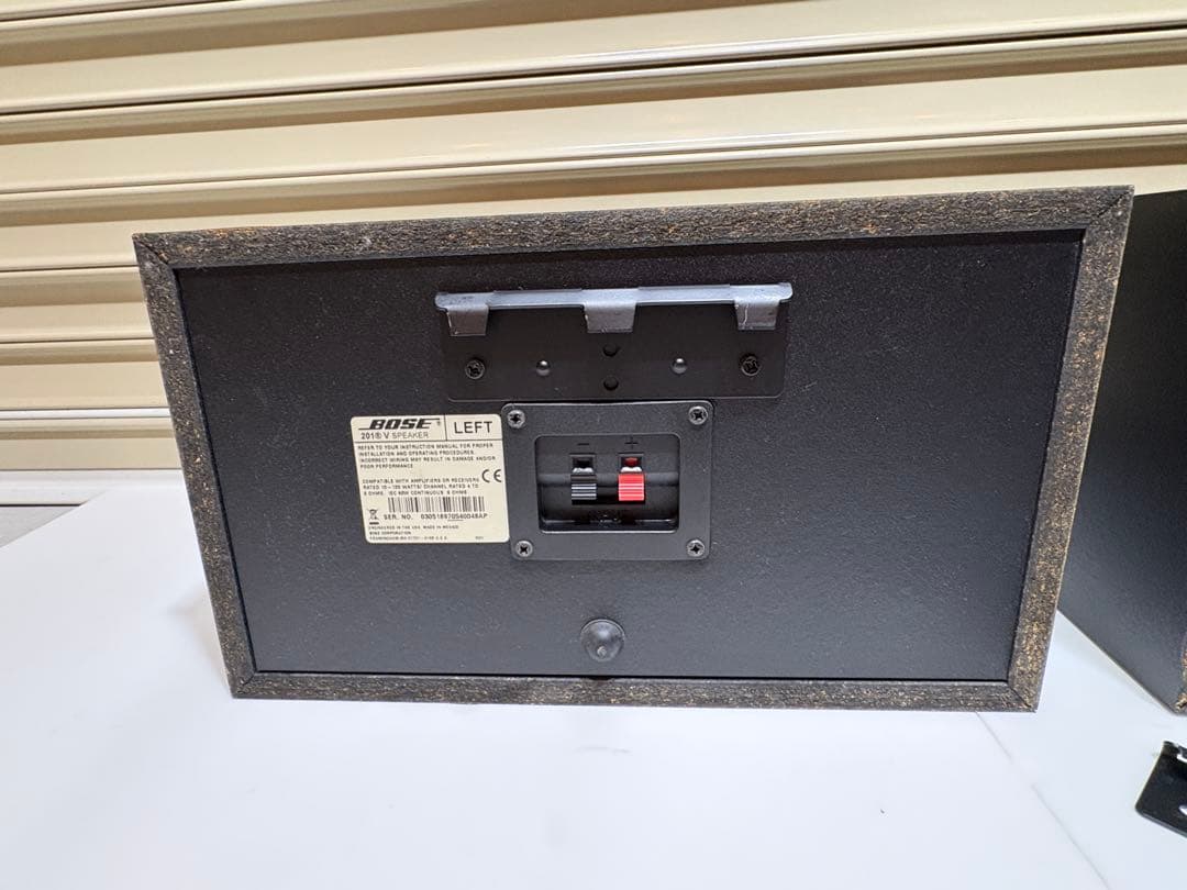 BOSE ボーズ 201V スピーカー　左右ペア　壁掛ブラケット付き