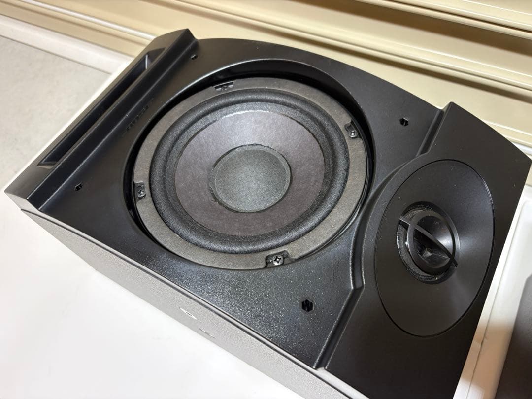 BOSE ボーズ 201V スピーカー　左右ペア　壁掛ブラケット付き