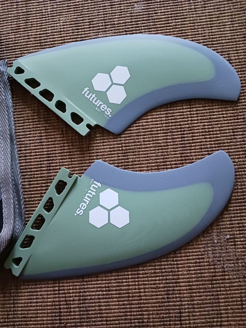 新品　ブリットメリック　ツインフィン　フューチャー アルメリック