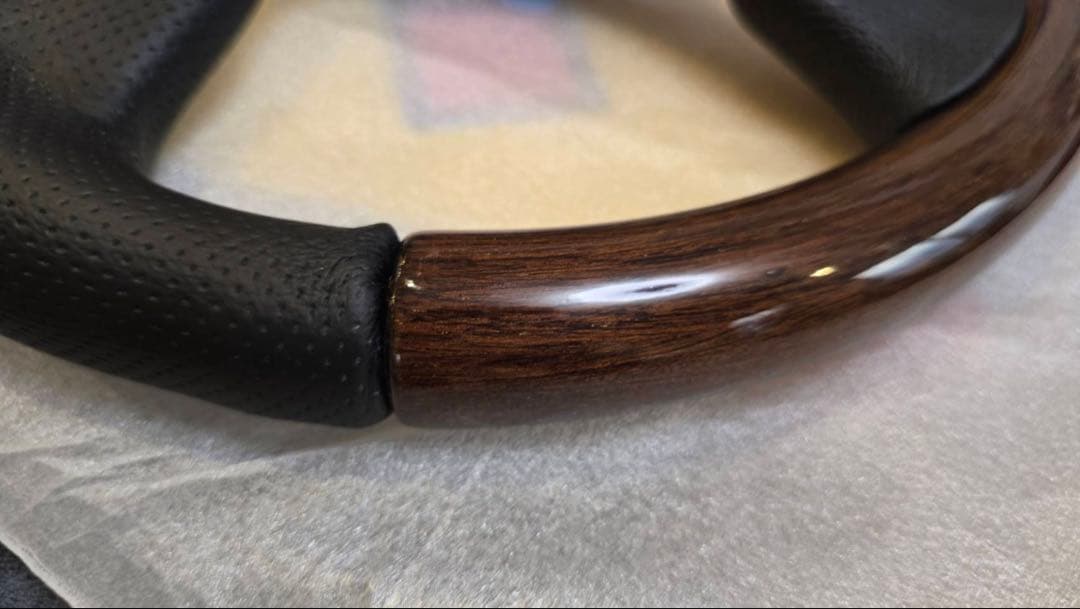 ⭐️新品⭐️MOMOステアリング ファイター レザー / ウッド (マホガニー)