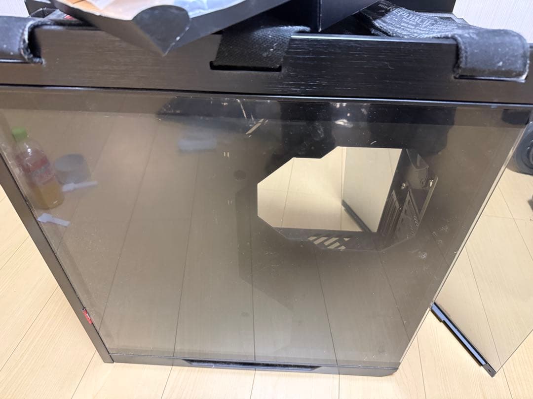 ASUS ROG Strix Heliosゲーミングケース