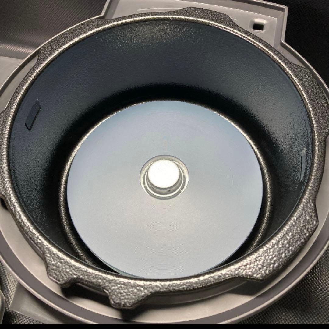 アイリスオーヤマ 圧力調理 KPC-MA2 展示品 実用なし 美品