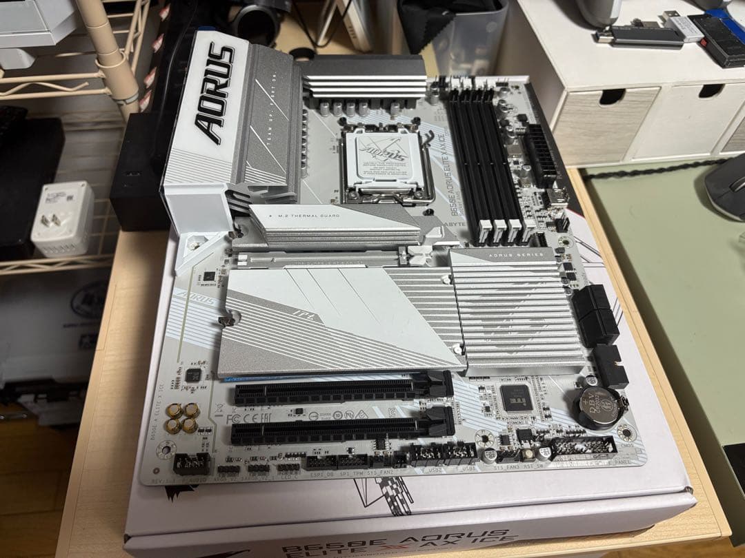 GIGABYTE B650E AORUS ELITE X AX ICE 美品