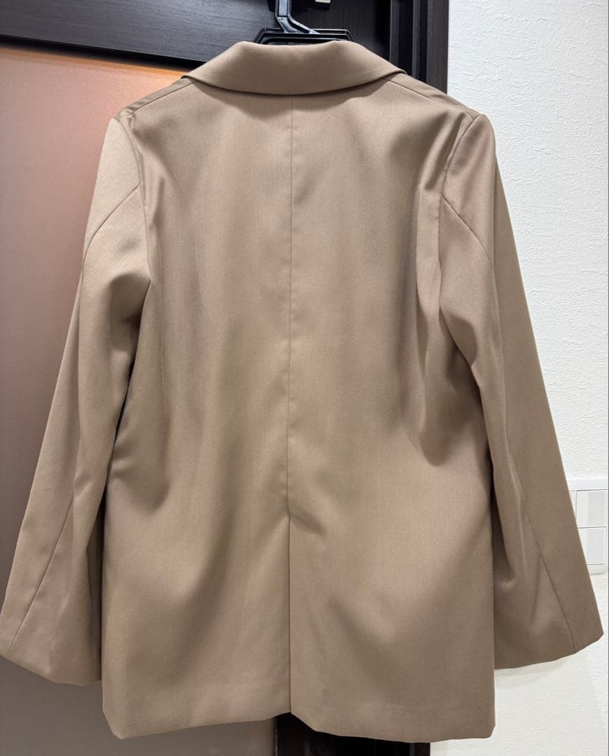 【未使用】anuans フレアスリーブスリットジャケット　ベージュ