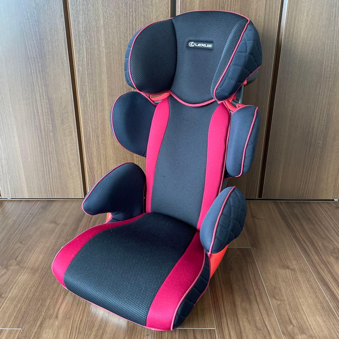 Lexus ジュニアシート 黒と赤