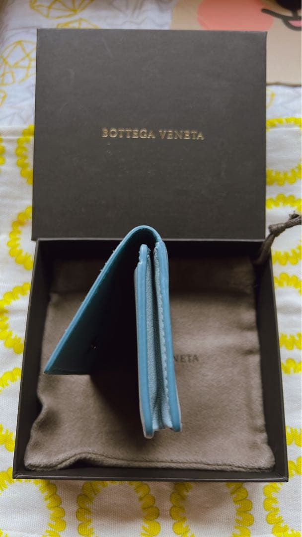 BOTTEGA VENETA ライトブルー 編み込み名刺入れ