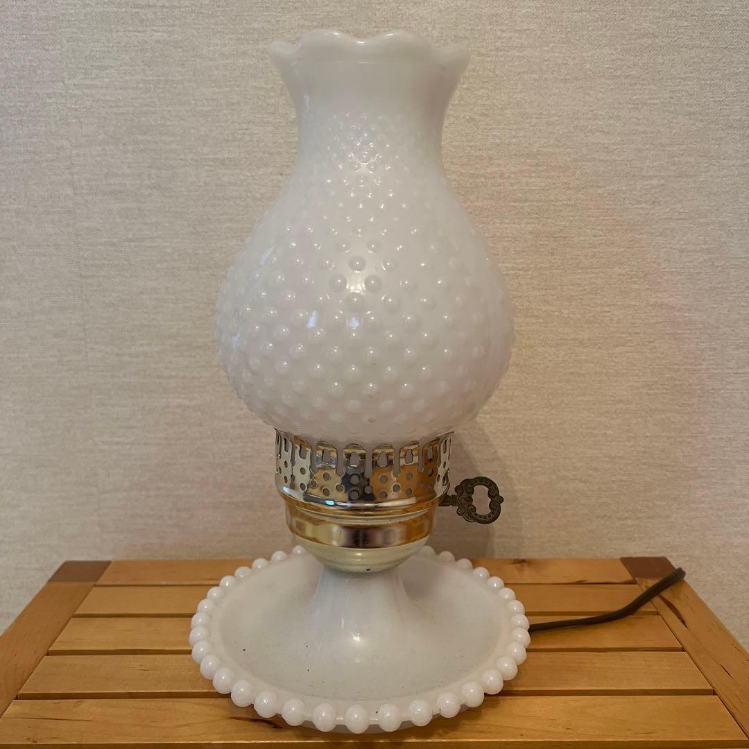 ビンテージランプ　ミルクガラス　ホブネイル　ゴールド