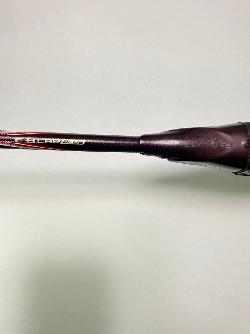 ヨネックス アストロクス100ZZ 4UG5 ASTROX【ヒビあり】