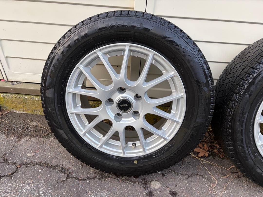 と*り様 再16インチ ホイールセット205/60r16 vrx3バリ溝