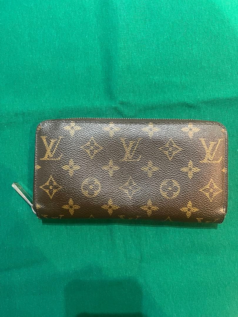 早い物勝ち！　 Louis Vuitton モノグラム ジッピーウォレット