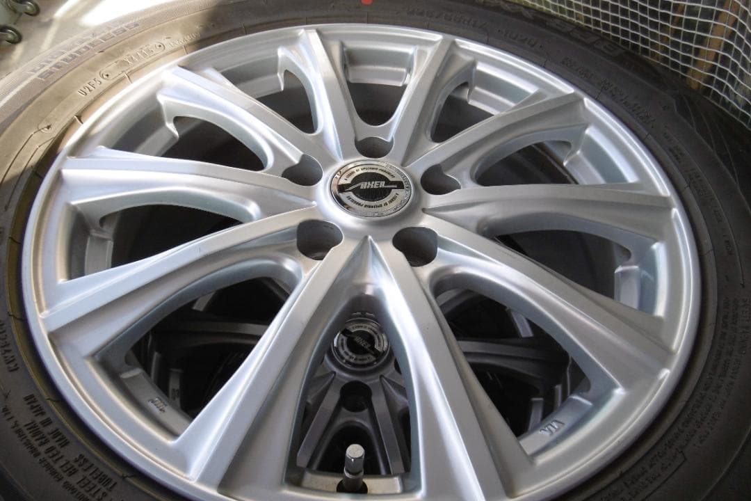 スタッドレスタイヤ　送料込 ４本セット エクストレイル等