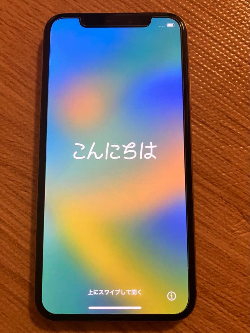 バ*ニ様 iPhone X シルバー 256GB SIMフリー