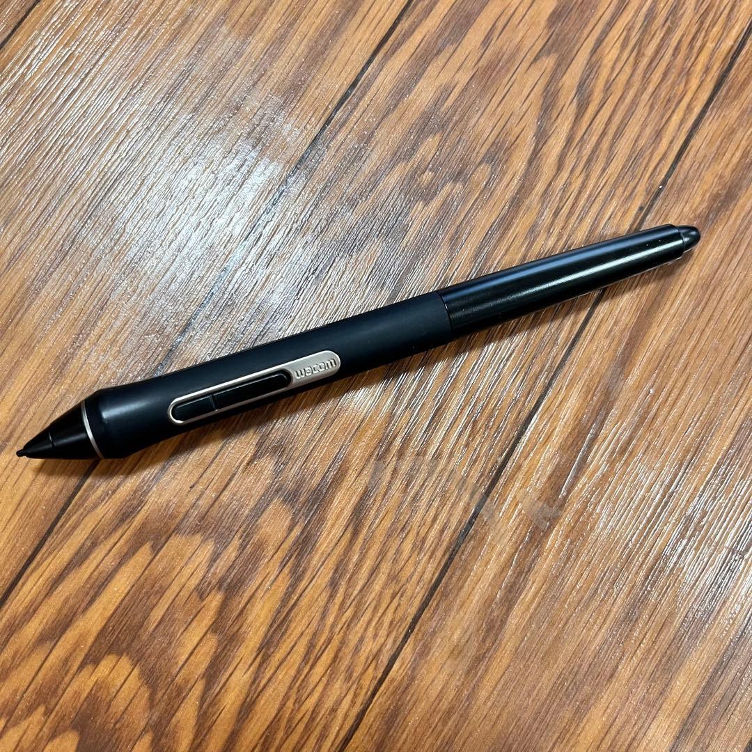 【匿名配送】Wacom Cintiq 22 DTK2260 液晶ペンタブレット