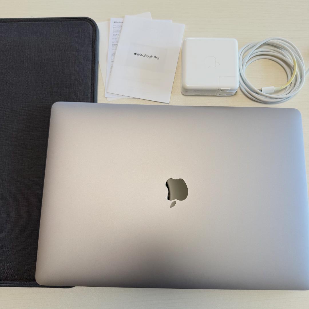 【送料無料】MacBook Pro Retinaディスプレイ2200/15.4