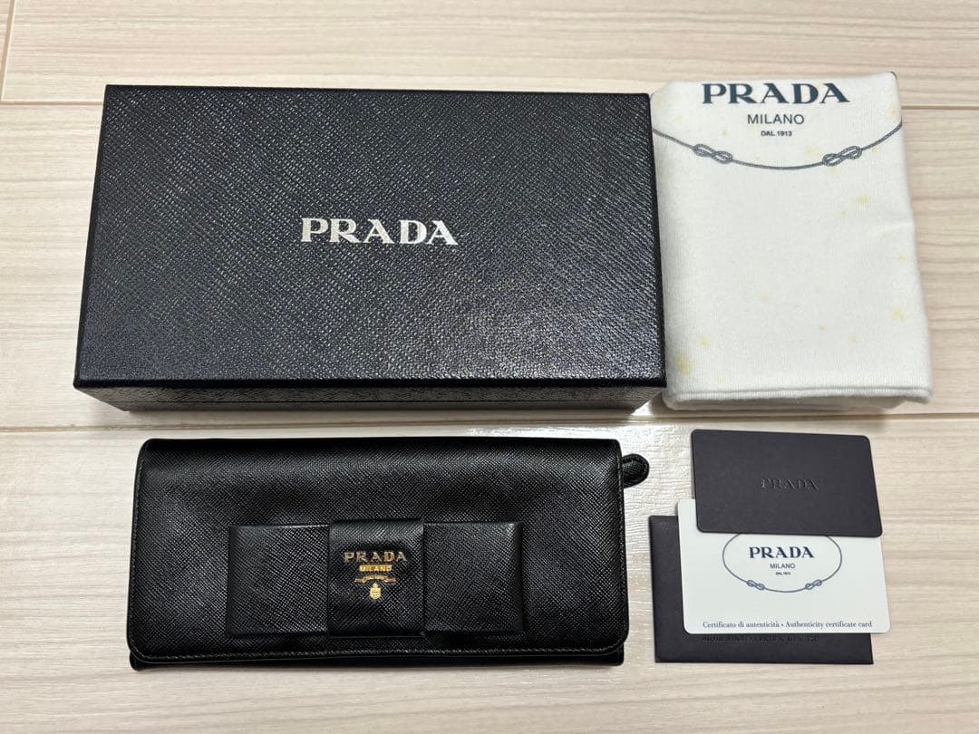 PRADAプラダ リボン 長財布 サフィアーノレザー ブラック
