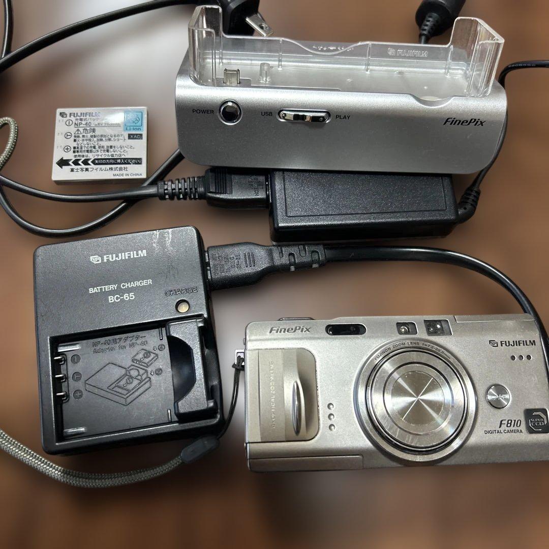 【ジャンク品】FUJIFILM FinePix F810 (液晶難あり)