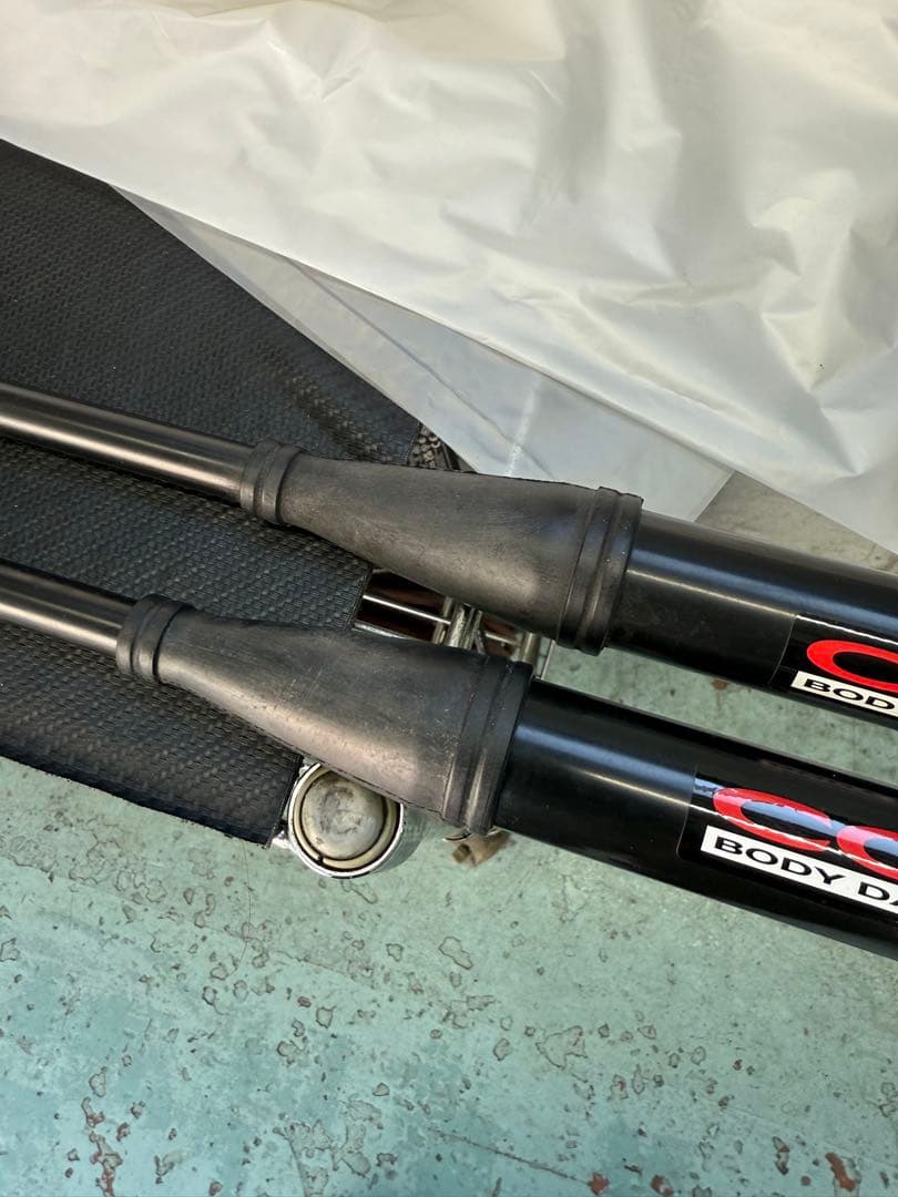 80ハリアー2WD用　コックスボディダンパー