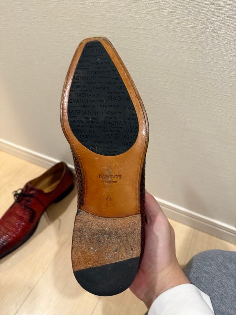 【値下げ】【美品】マグナーニ EU44 イントレチャート　レザーシュー