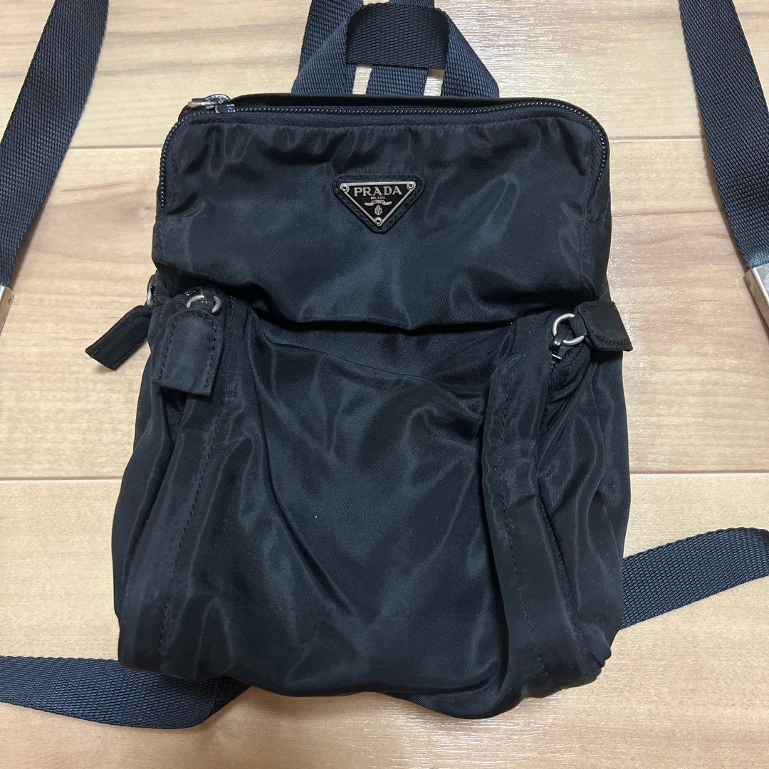PRADA ブラック　リュック