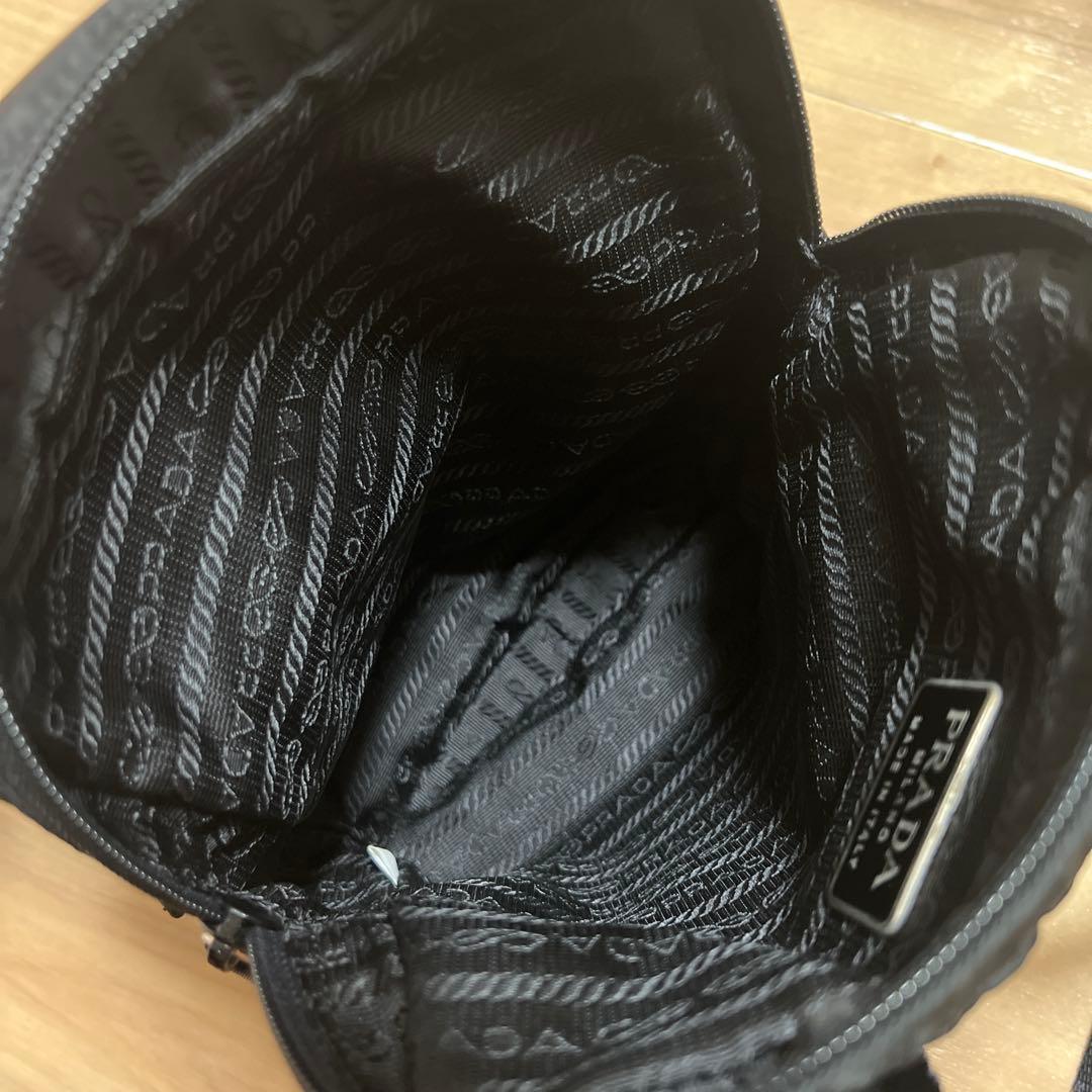 PRADA ブラック　リュック