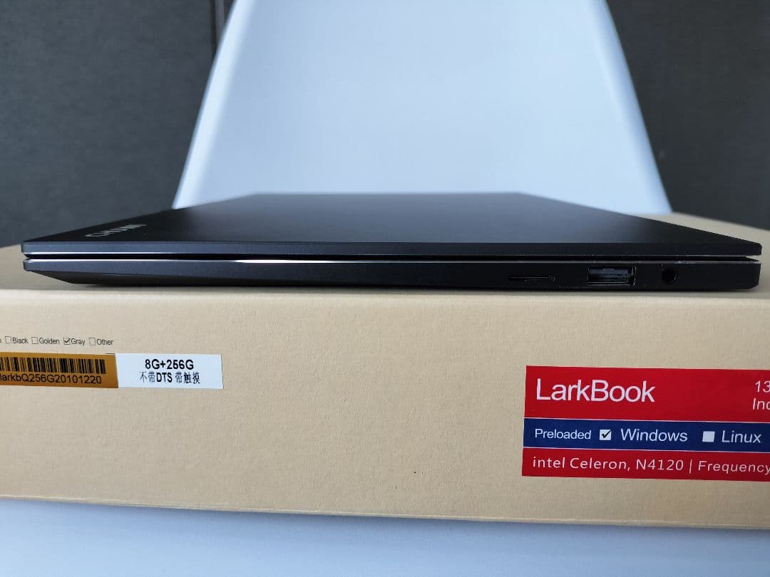 ブラックフライデー値下げ CHUWI LarkBook N4120 タッチパネル