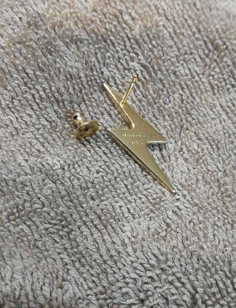 ジャスティンデイビスピアス