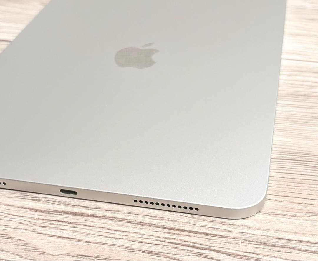 iPad A16 第11世代 シルバー 128GB Wi-Fi 本体+純正カバー