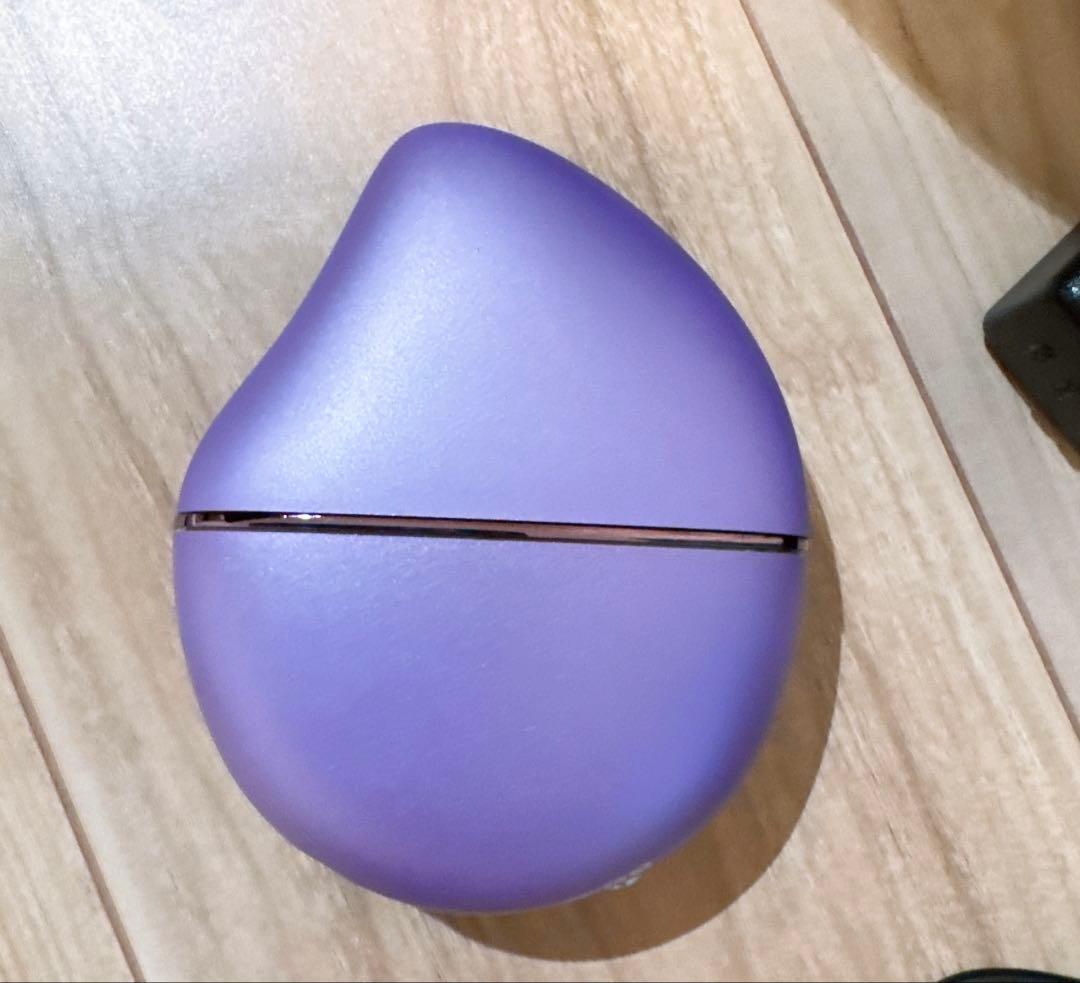 キャトルリフト　RF美顔器 QUATRE LIFT 新品ジェル付き