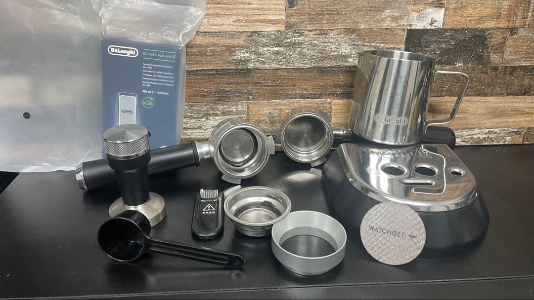 【今だけ1万円相当特典付】De'Longhi デディカ アルテ EC885J