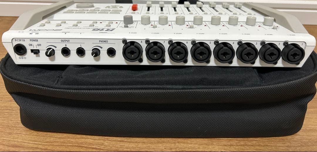 ZOOM R16マルチトラックレコーダー 各種備品付き/簡易動確済