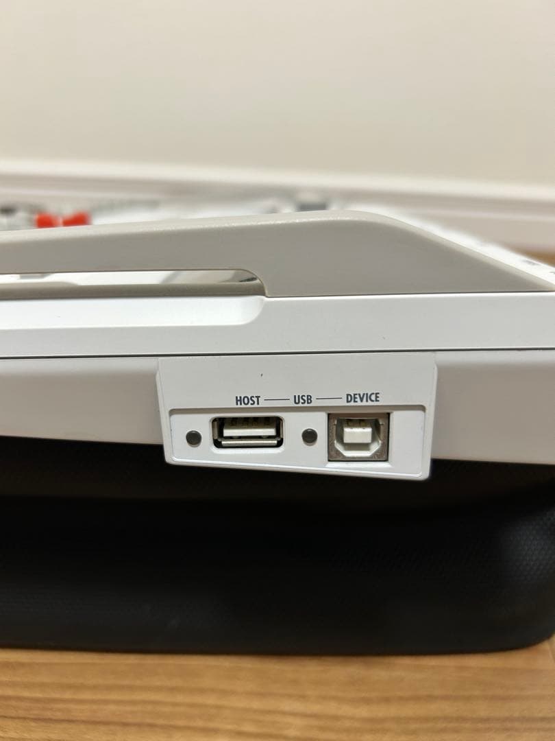 ZOOM R16マルチトラックレコーダー 各種備品付き/簡易動確済