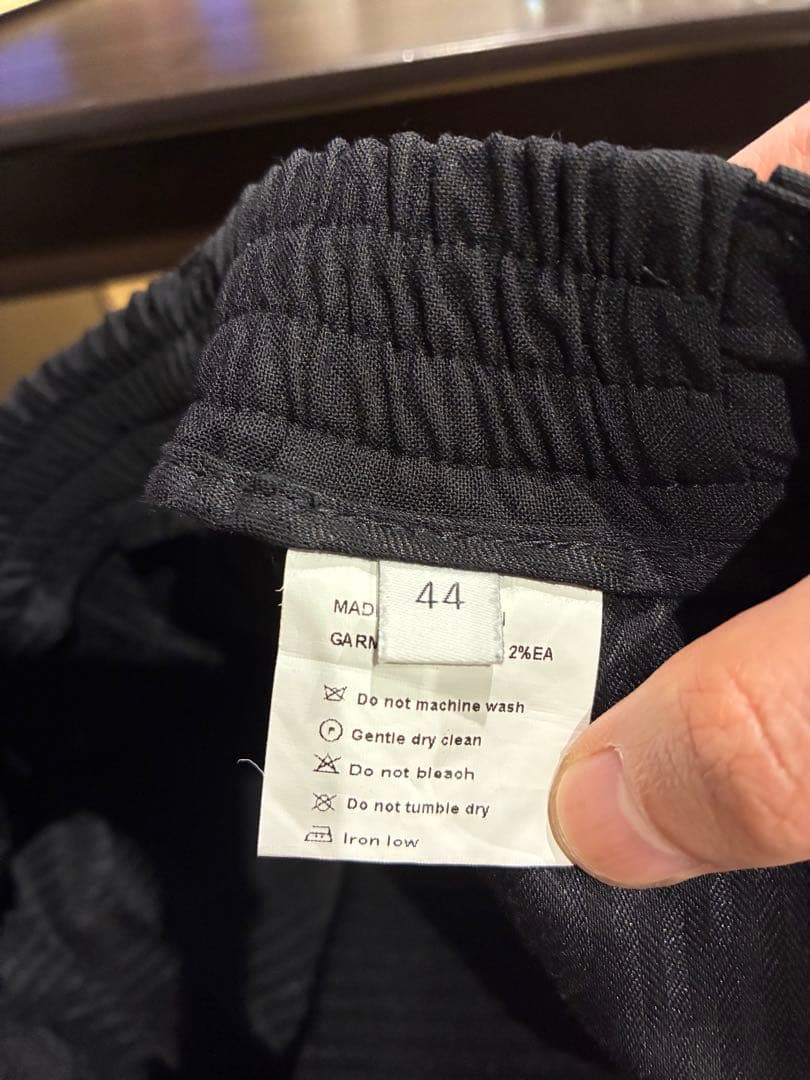 CMNN SWDN スラックス