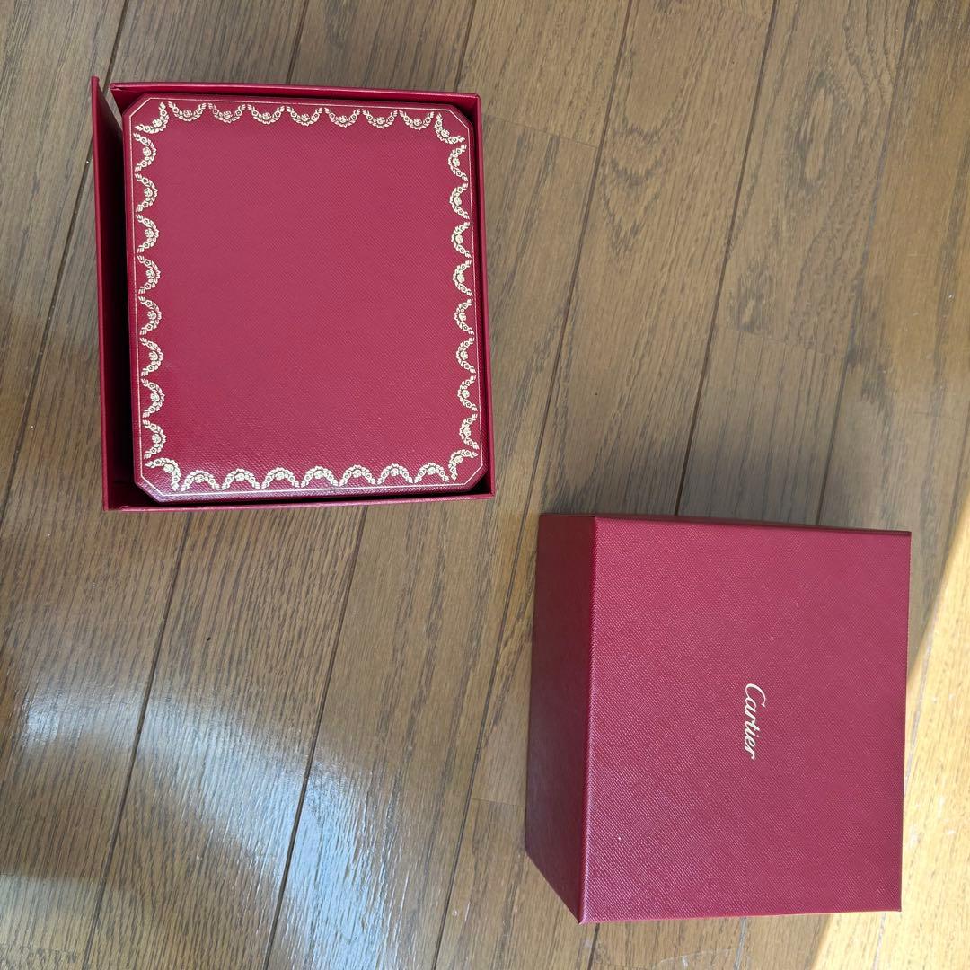 カルティエ　時計　箱