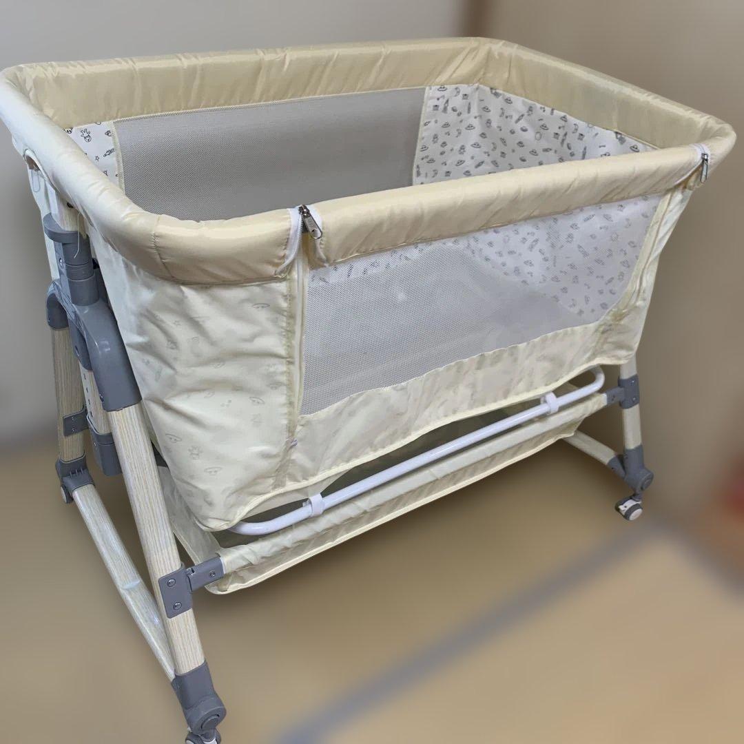 美品⭐︎ 値下げ！折りたたみ式　ベビーベッド　収納付き 付属品付