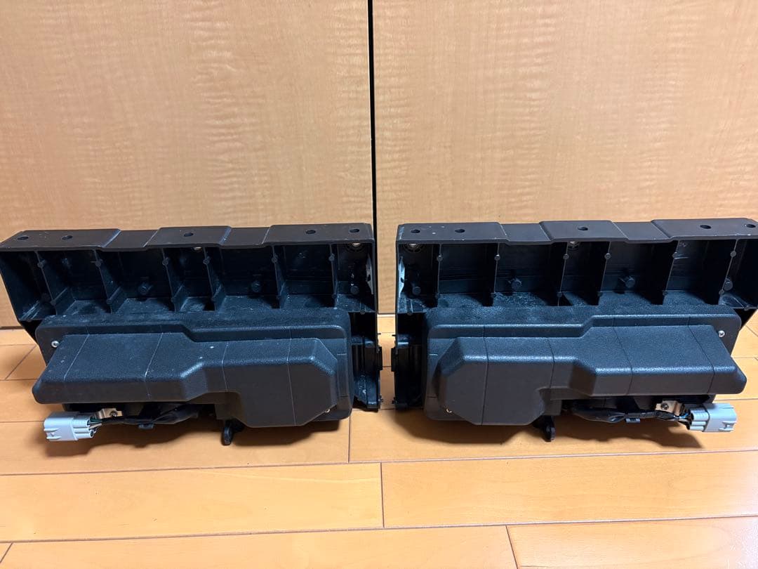 日野純正LEDテールランプ