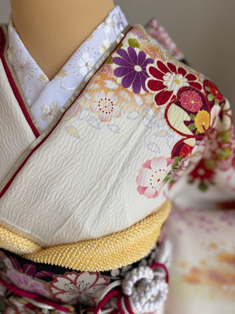 期間限定価格（2/1まで！）⭐️可愛い振袖フルセット　成人式　正絹　袋帯　白地系