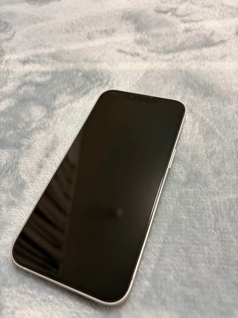 iPhone 13 スターライト　128gb SIMフリー