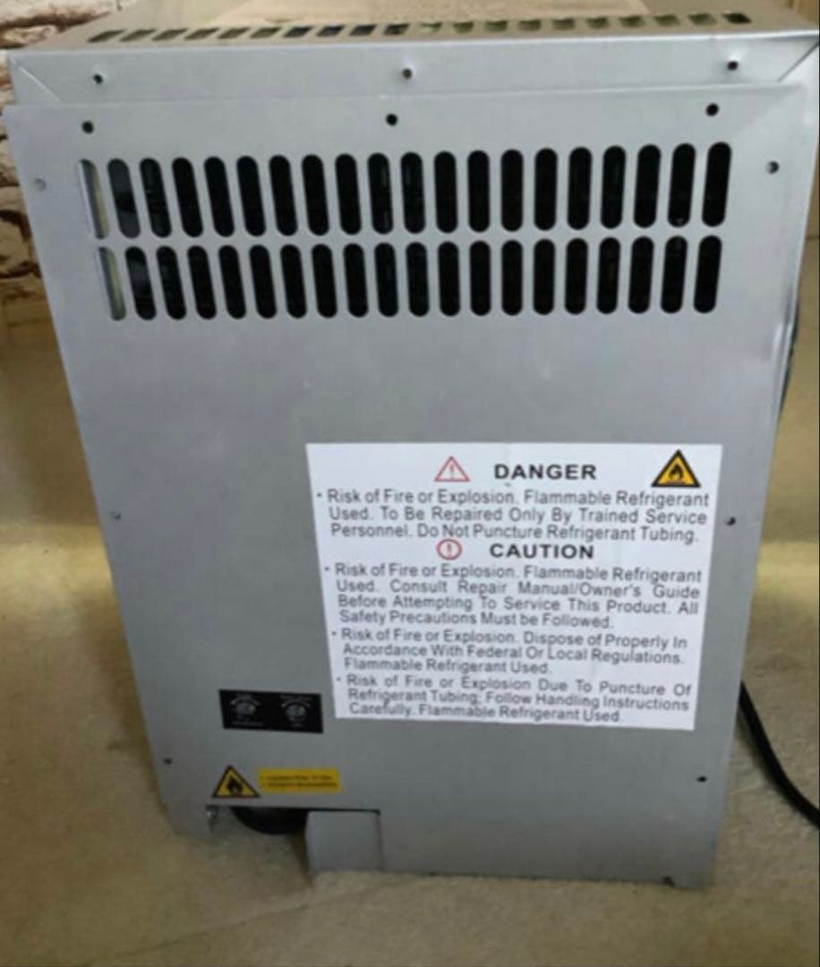 Red Bull 冷蔵庫 Cooler Basics Handbook付き