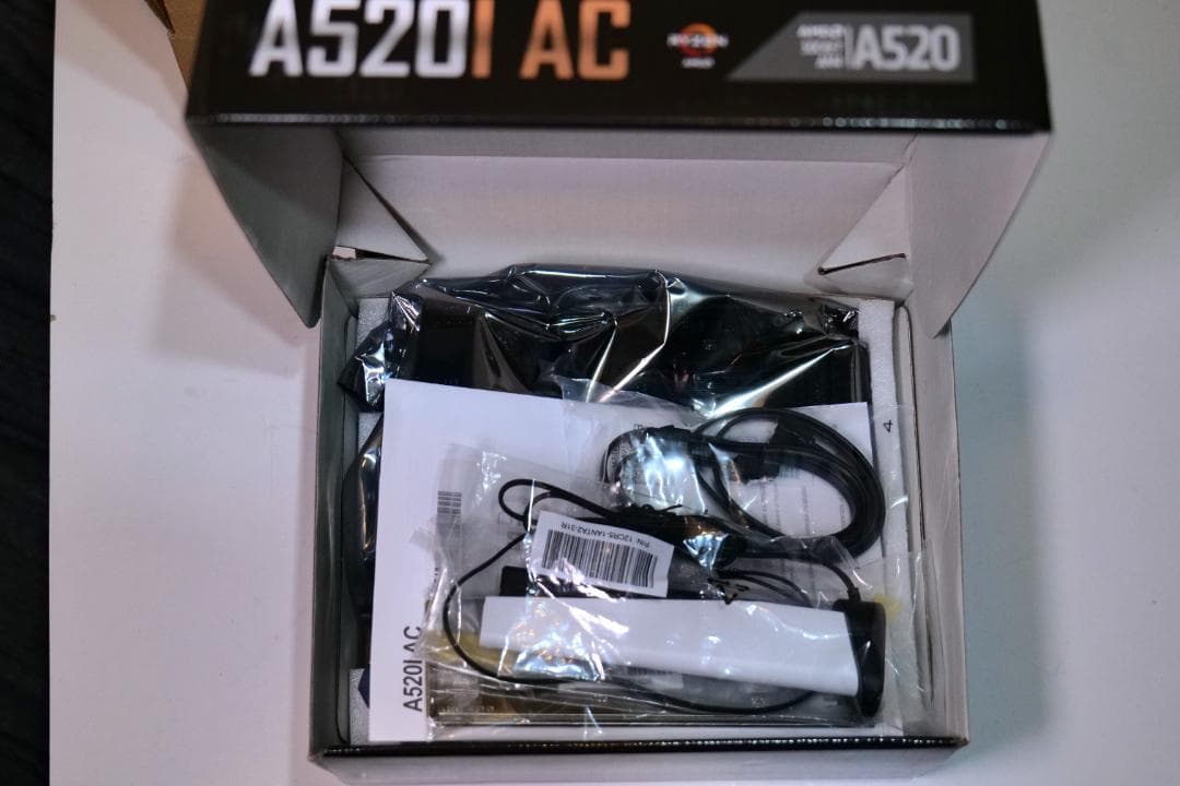 中古 GIGABYTE A520I AC Rev1.0 ITXマザボ WiFi