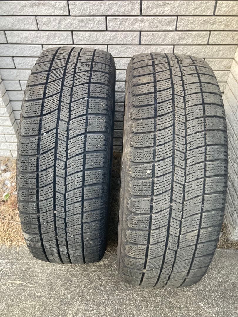 ノア NOAHヴォクシーVOXY 205/60R16 スタッドレス