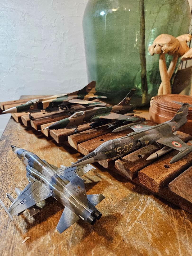 専用　飛行機　模型　プラモ　ソ連　米軍　サンダーチーフ　スターファイター